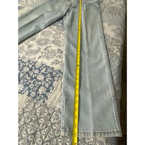 Wrangler Men’s Vintage Straight Leg Jeans 32x34 Light Blue - Picture 9 of 15